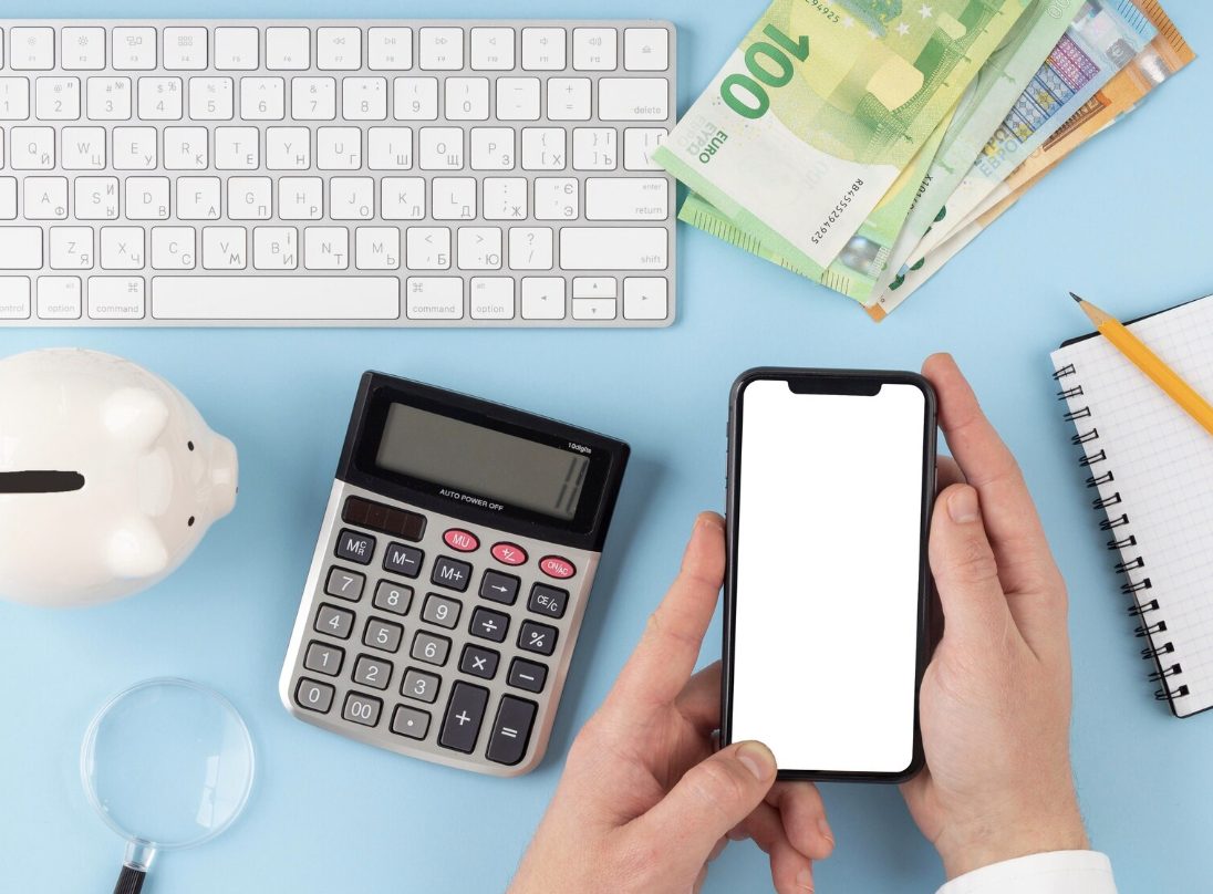 Se entiende por finanzas digitales, el uso de tecnología innovadora (como la inteligencia artificial, blockchain y big data) para transformar los servicios financieros.